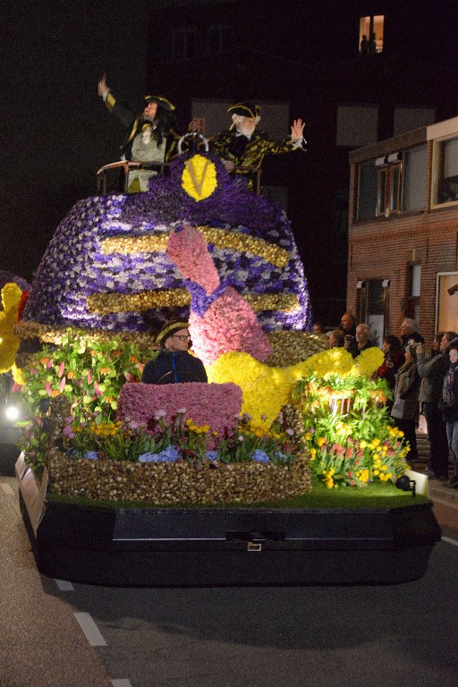 ../Images/Verlicht corso Noordwijkerhout 2019 072.jpg